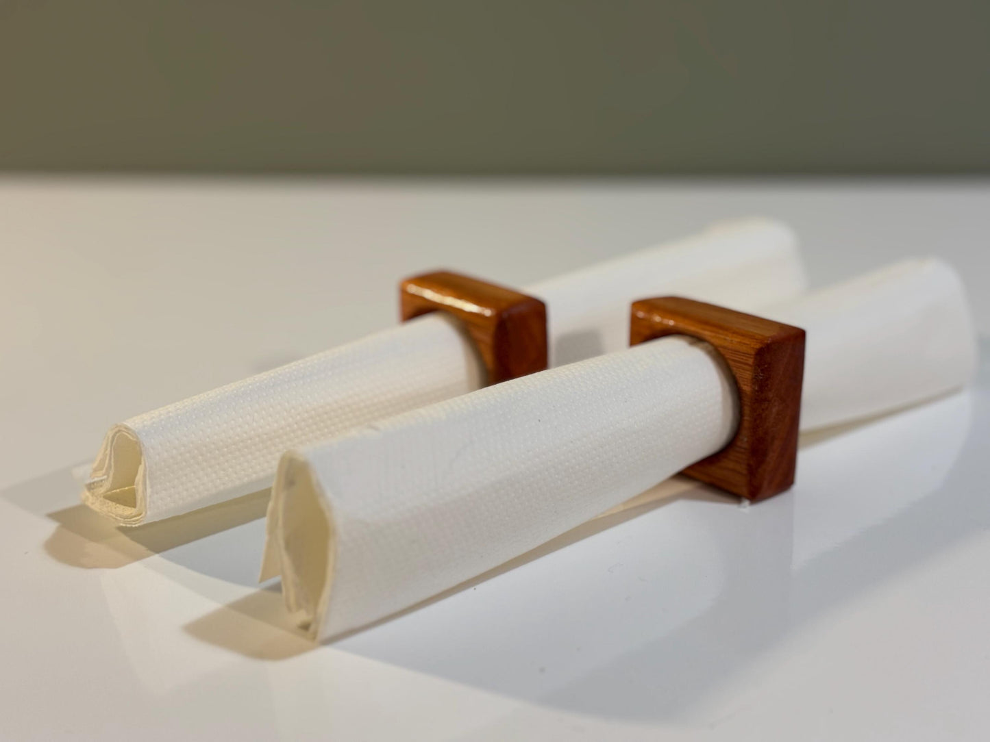 Bespoke Handmade Sapele Wooden Napkin Rings - Custom Dinner Party & Wedding Table Decor - Elegant Hardwood Napkin Holders